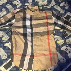 Burberry button up